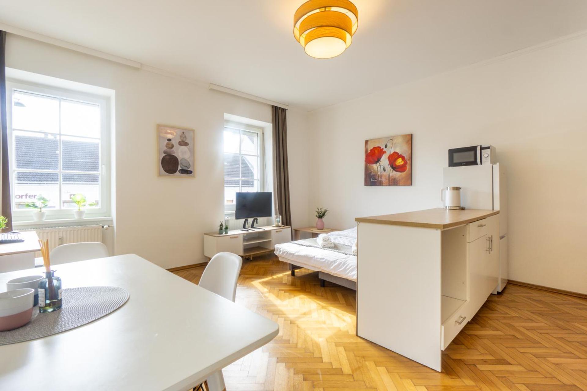 Next To Stadion, Near To Lainzer Tiergarten Viena